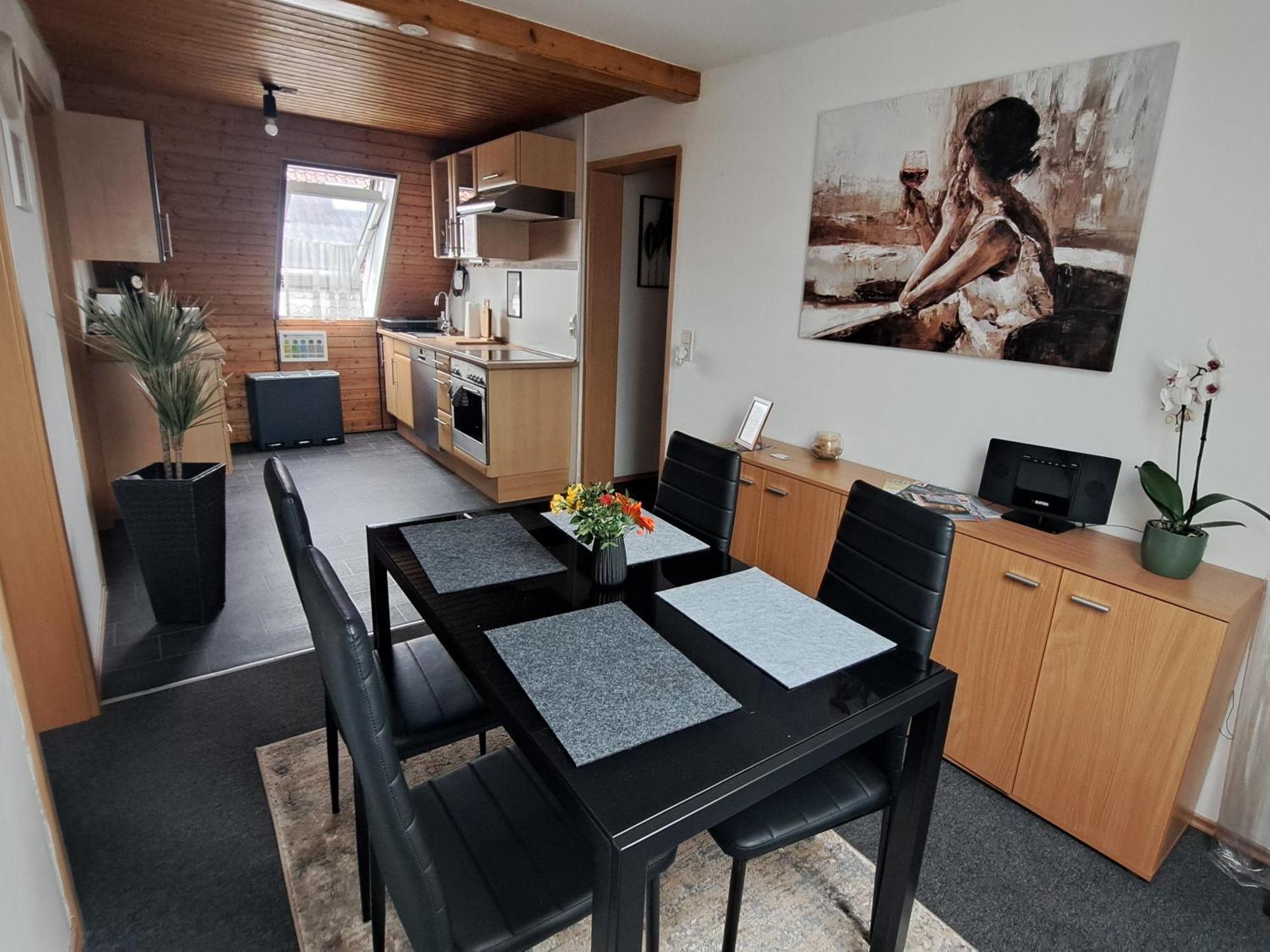 Appartamento Cosy Retreat In Friolzheim Esterno foto